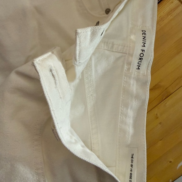 Denim Forum White Jean Shorts Size 30 - Picture 2 of 6